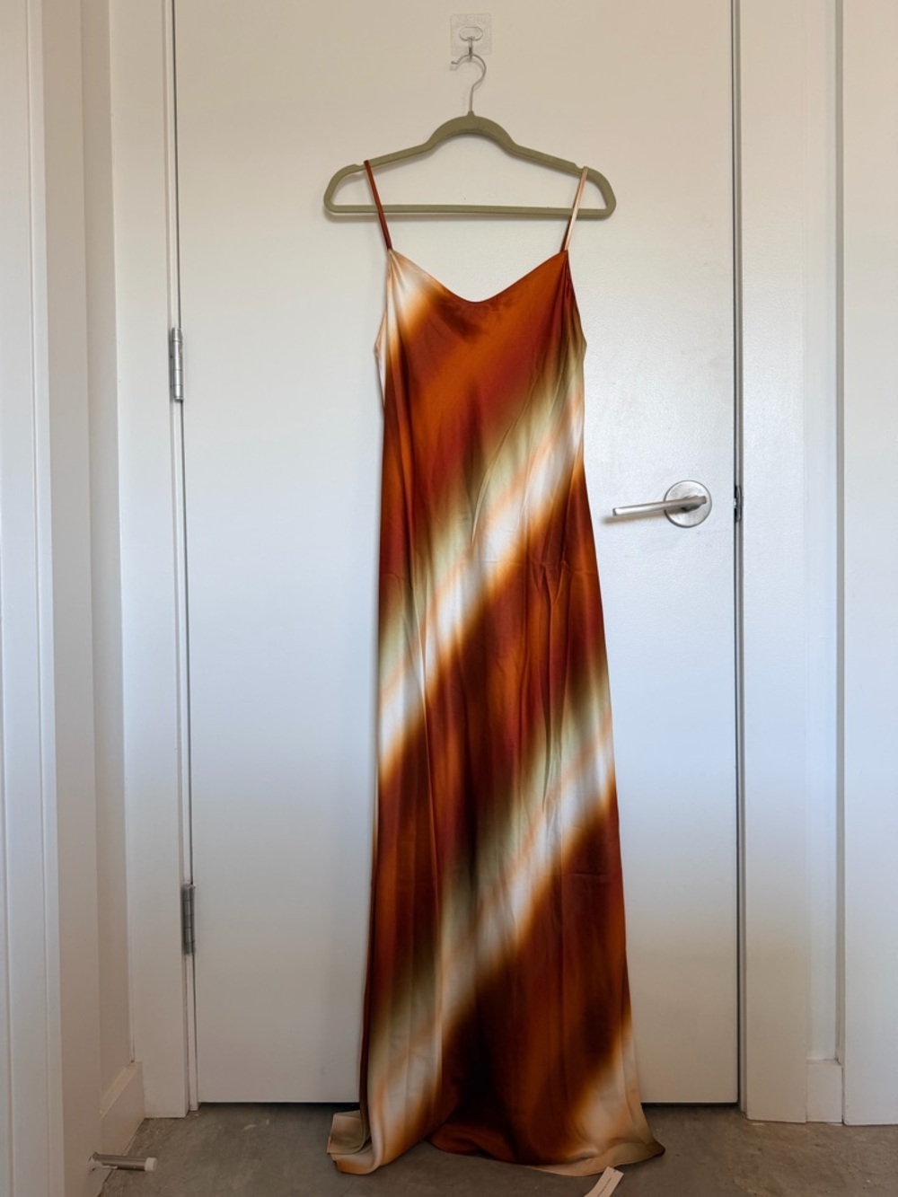NWT Reformation Parma Silk Dress in Popsicle - Picture 2 of 10